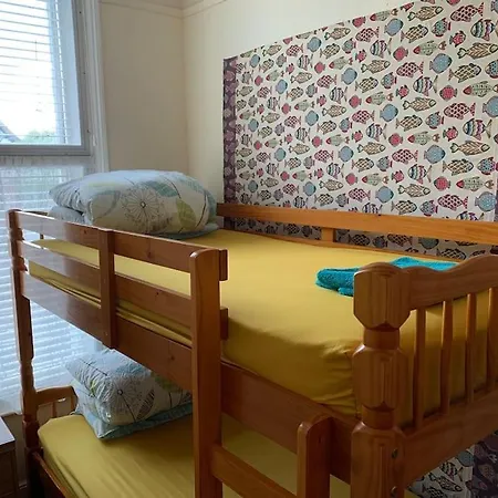 Scoresby'S - 2-Bedroom Apartment With Parking Whitby Exterior photo