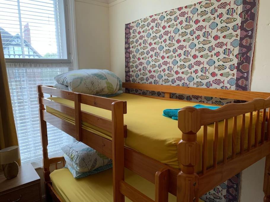 Scoresby's - 2-bedroom With Parking * Whitby